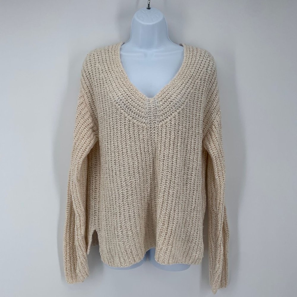 A New Day NWT Women's Cream V-Neck Knit Pullover Sweater Size Extra Small - Picture 3 of 6